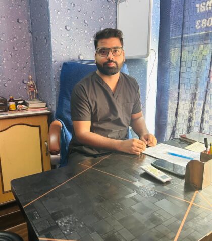 Dr.Chandan Kumar Best Physiotherapists in Sector 4, Gurgaon